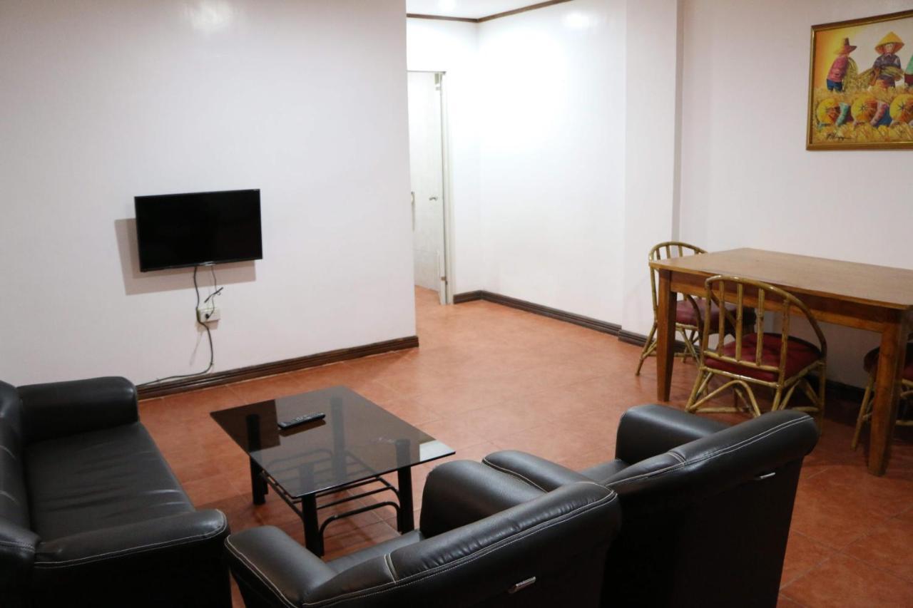 Badladz Staycation Condos Пуэрто-Галера Экстерьер фото